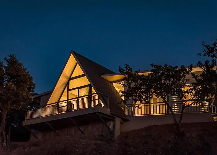 Saffronstays Hillside Harriers - 4 A-Frame Cottages Near Tiger Point Lonavala With Balconies And Bathtubs